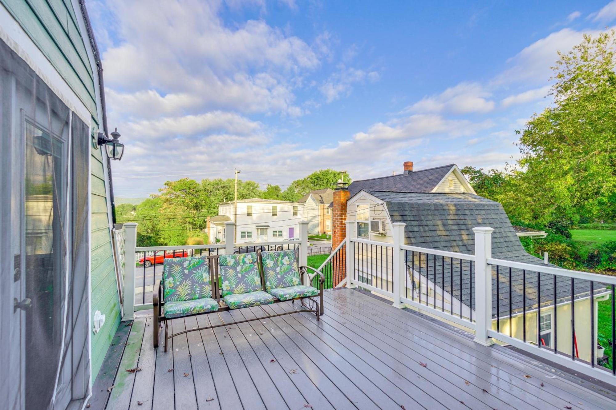 Epic Brunswick Apartment, Deck With Private Hot Tub! Экстерьер фото